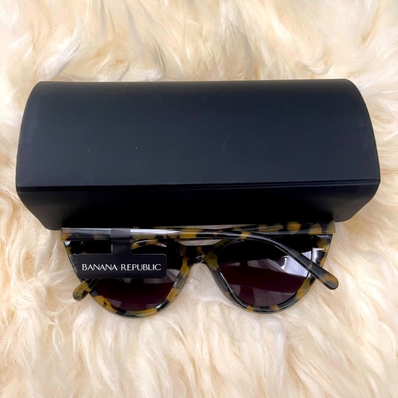 Banana Republic Halina Cat Eye Sunglasses main image 5